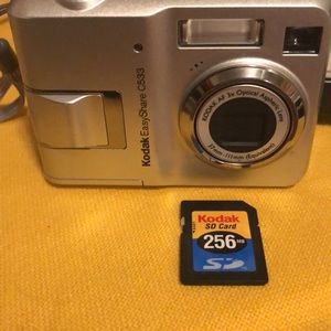 Kodak EasyShare C533 digital camera with 256mb SD card